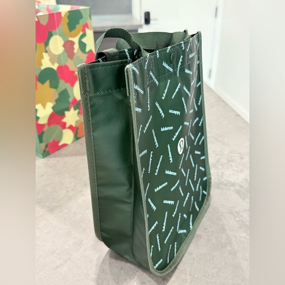 Lululemon Shopping Tote Bag Green - Picture 2 of 2